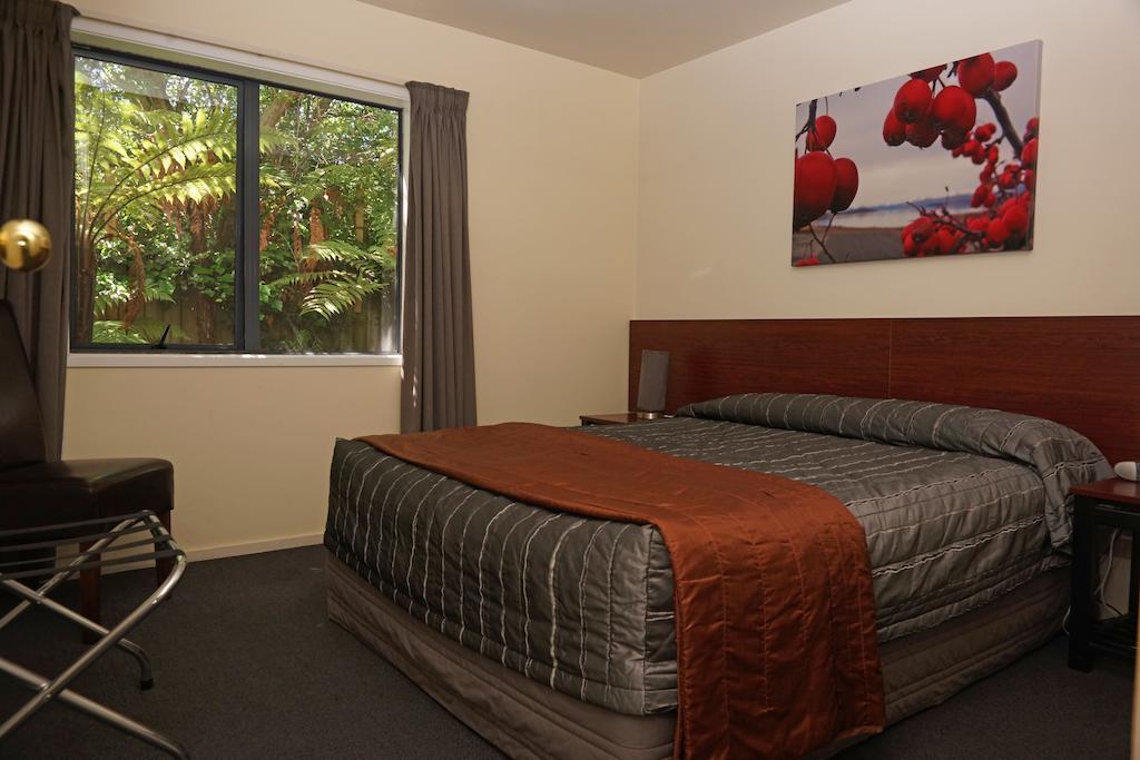 Sherborne Motor Lodge Крайстчёрч Экстерьер фото